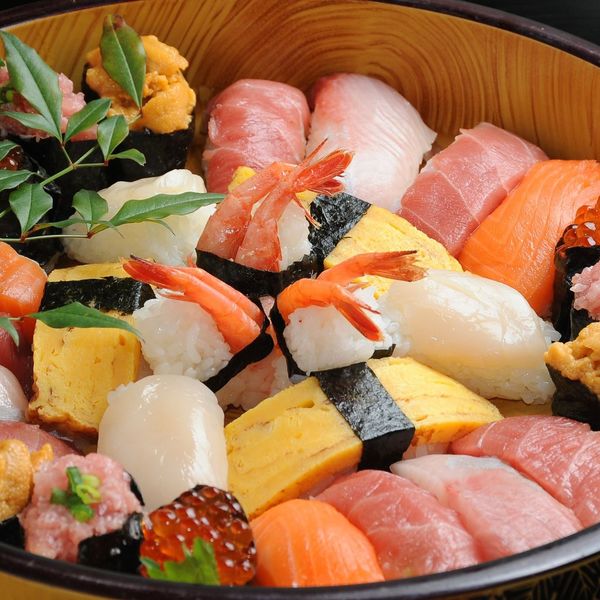 湖南市で営業している個室のある和食店ははこだわりの懐石料理が自慢です