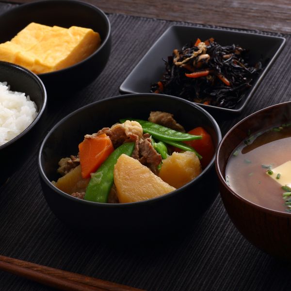 湖南市の貸切もできる和食店は旬の食材を取り入れた懐石料理が人気です